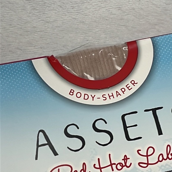 NEW Spanx Assets Size 7 Barest Super Control High Waist Panty Body Shaper - Picture 2 of 5